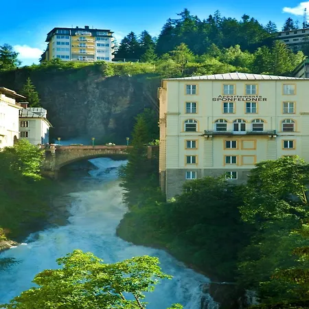 Cozy With Views Apartment *