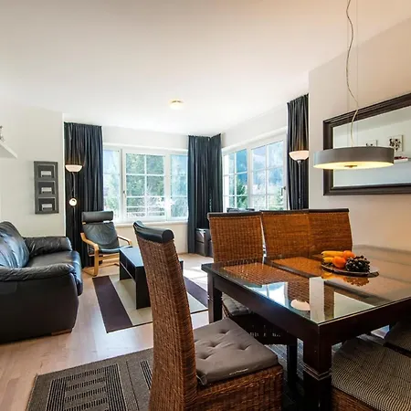 Cozy With Views Apartment